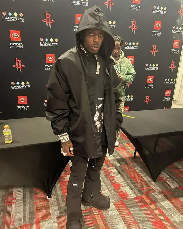 Sauce Walka outfit in Balenciaga, 2023