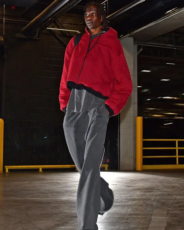 Bol Bol outfit in Vetements and Converse, 2024