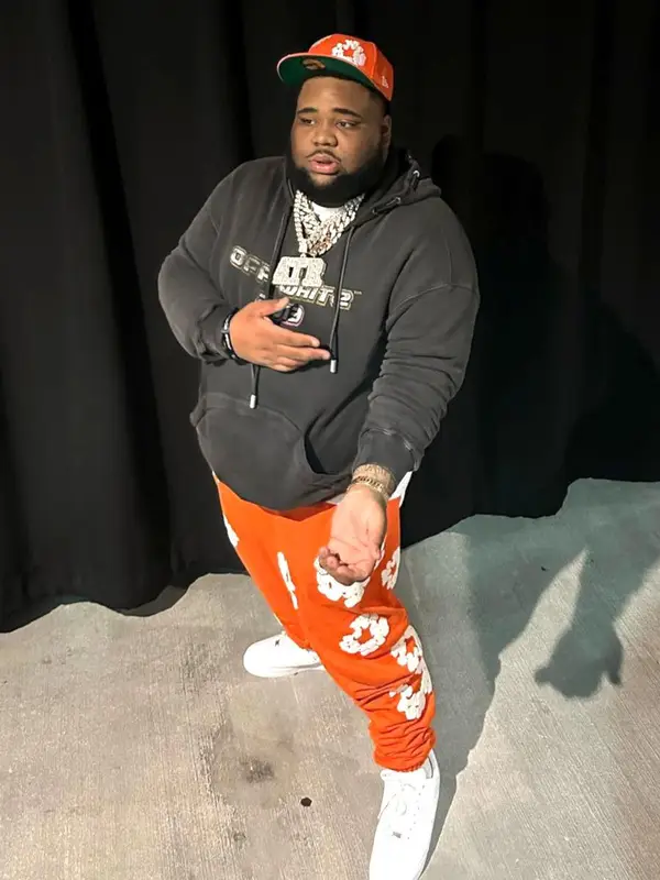 Rod Wave outfit in Off-White, Nike, and Denim Tears, 2024
