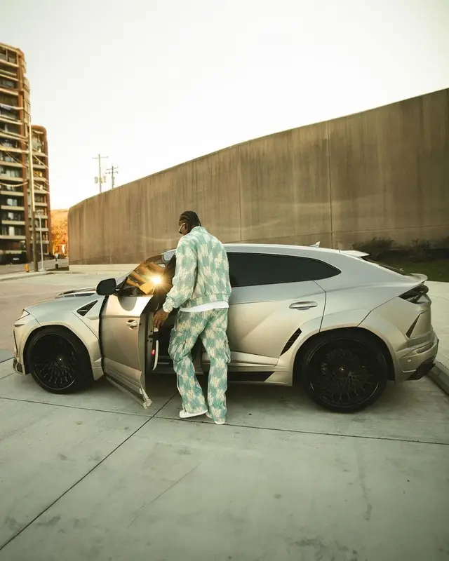 Tee Higgins outfit in Amiri, Nike, and Cartier, 2024