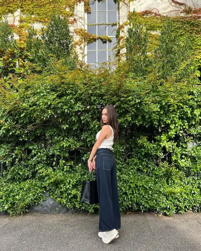 Alycia Debnam-Carey outfit in Dior, 2024