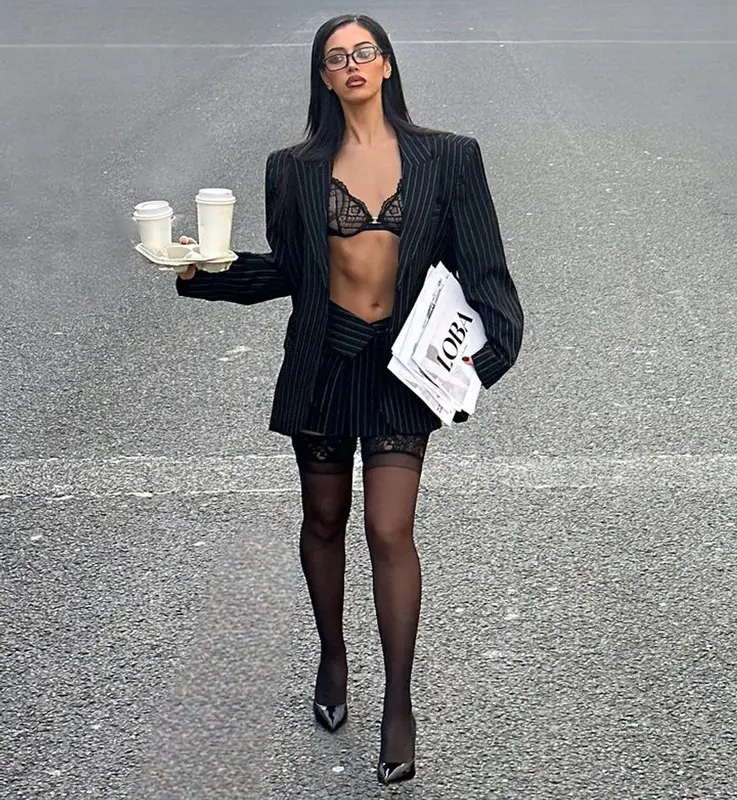 Cindy Kimberly outfit in Loba and Steve Madden, 2024