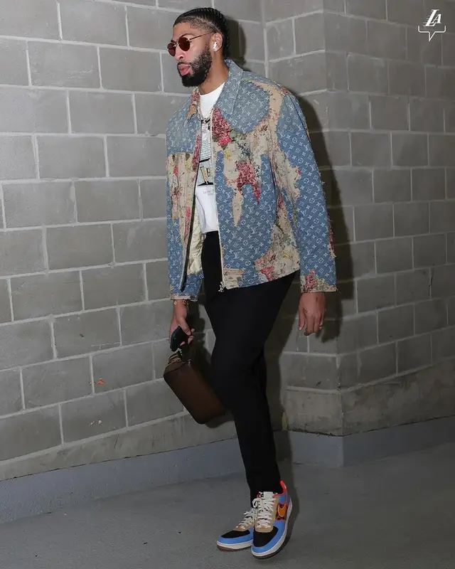 Anthony Davis outfit in Louis Vuitton and Tom Ford, 2024