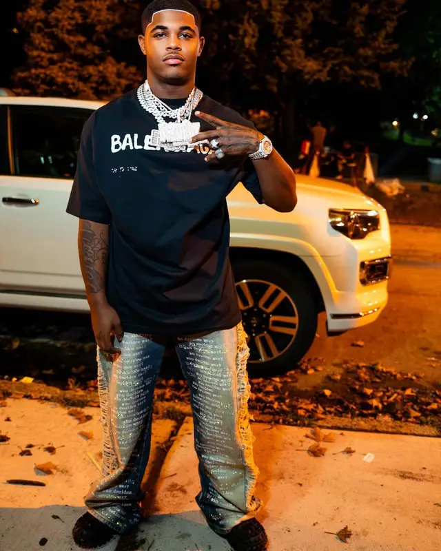 D Sturdy outfit in Balenciaga, Who Decides War, and Nike, 2023