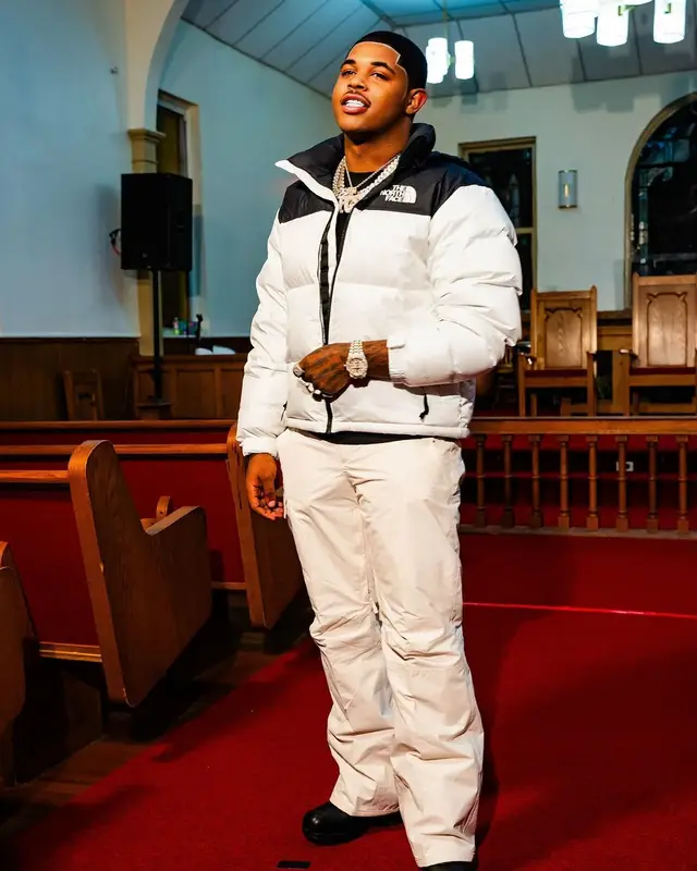 D Sturdy outfit in The North Face, 2024