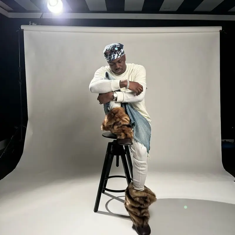 Lil Yachty outfit in Hanes, Balenciaga, and Oakley, 2024