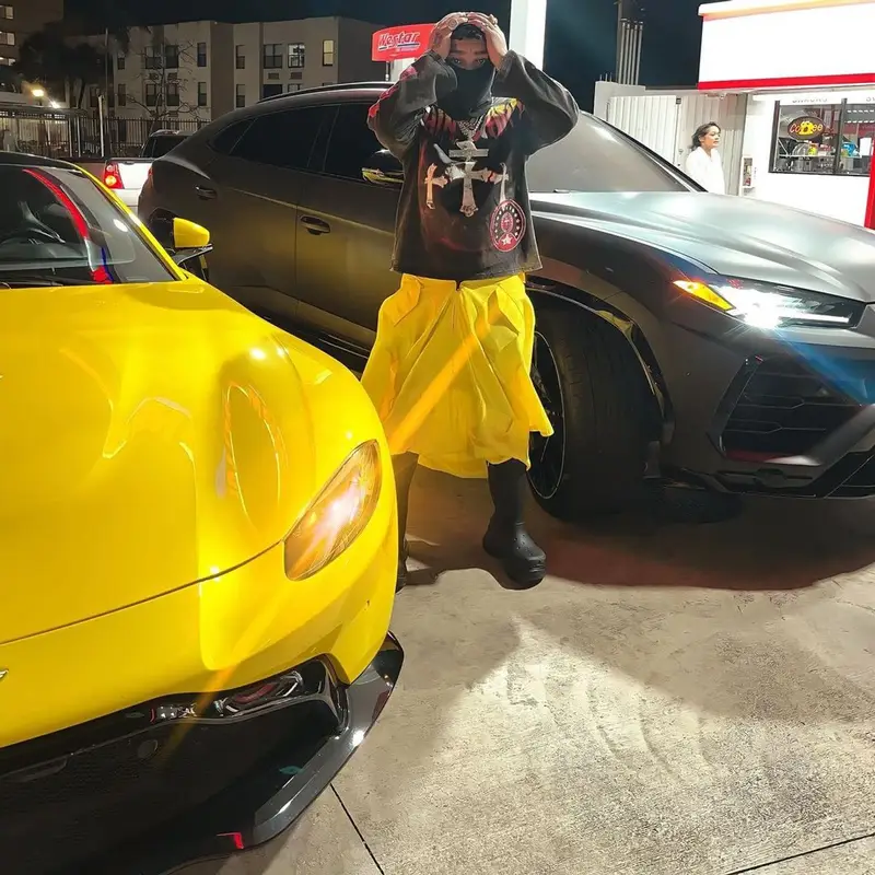 No Cap outfit in Crucified Studios, 2024
