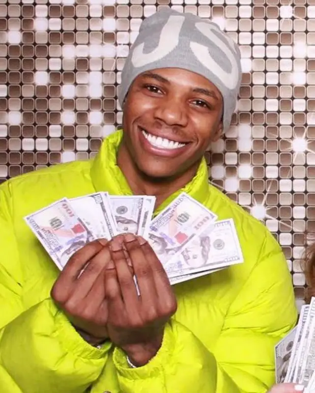 A Boogie Wit Da Hoodie outfit in Jeune, 2024