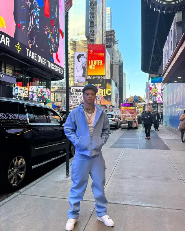 Central Cee outfit in Supreme and Nike, 2024