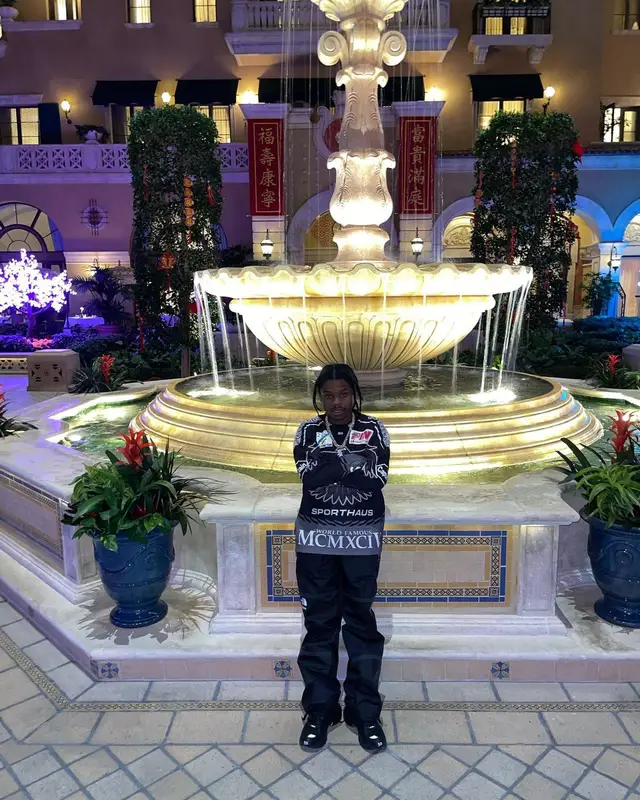 42 Dugg outfit in Supreme, Balenciaga, and The North Face, 2024