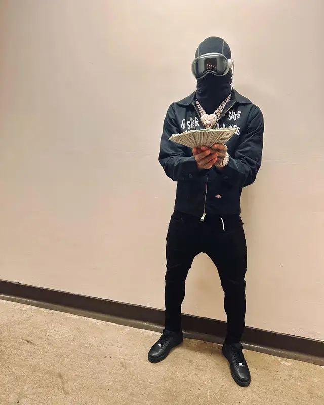 NLE Choppa outfit in Dickies, Apple, and Nike, 2024