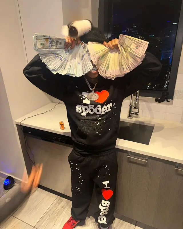 Li Rye outfit in Spider Worldwide and Jordan, 2024