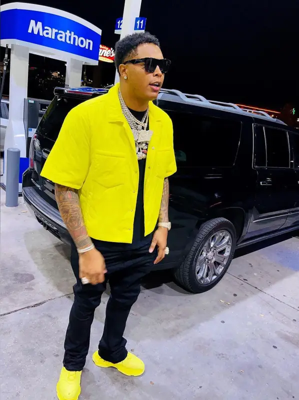 BigWalkDog outfit in FashionNova, Balenciaga, and Gucci, 2024