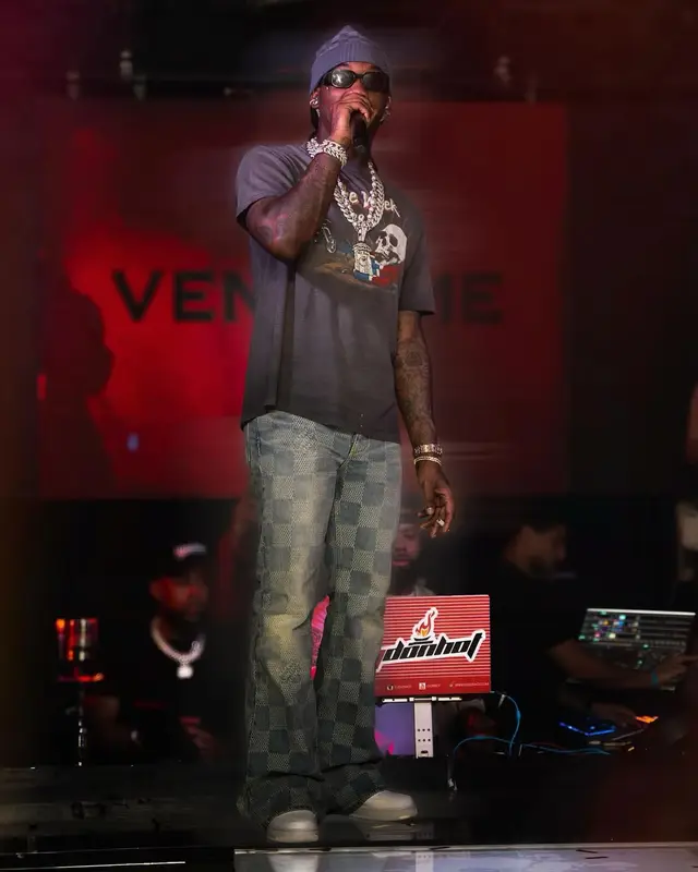 Offset outfit in Nike, Prada, and Louis Vuitton, 2024