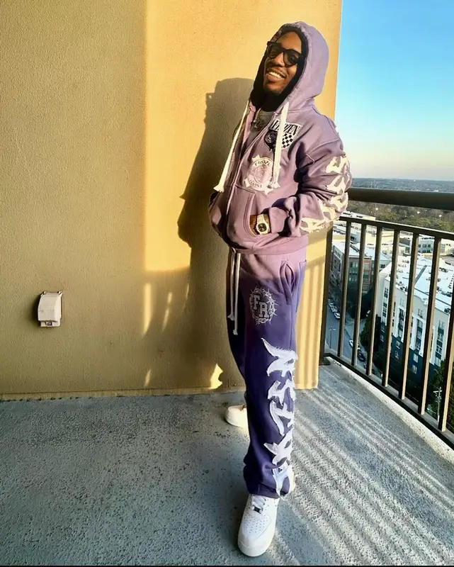 Jacquees outfit in Frozen Roses, Nike, and Ray-Ban, 2024
