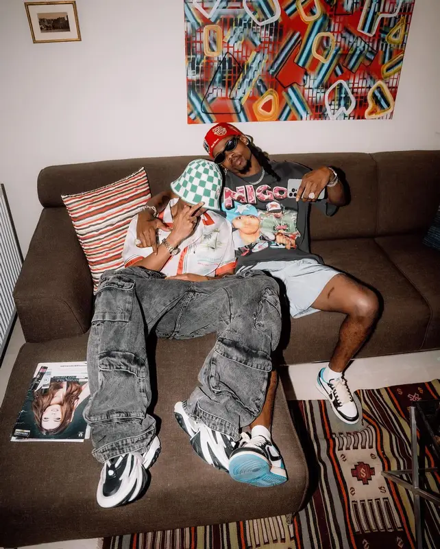 Yhemolee outfit in Bottega Veneta, Supreme, and New Era, 2024