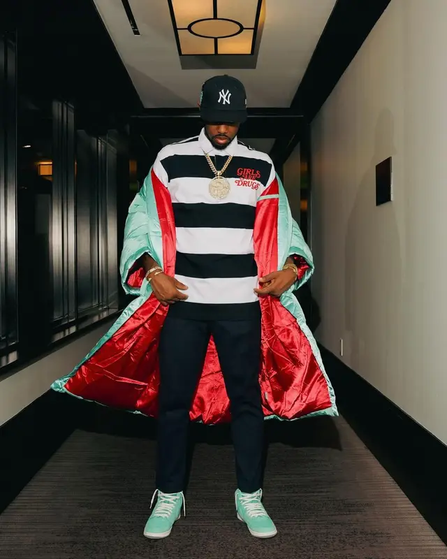 Fabolous outfit in Nike, New Era, and New York Yankees, 2024