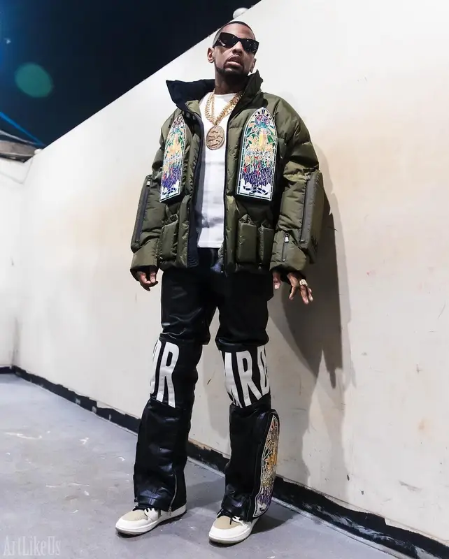Fabolous outfit in Who Decides War, Nike, and Vintage Frames, 2024