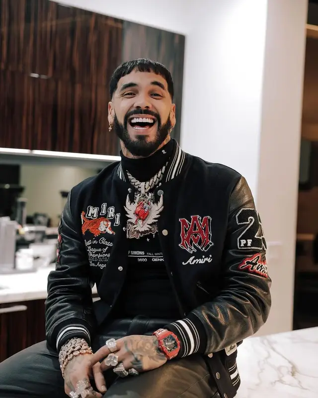 Anuel AA outfit in Amiri and Gucci, 2024