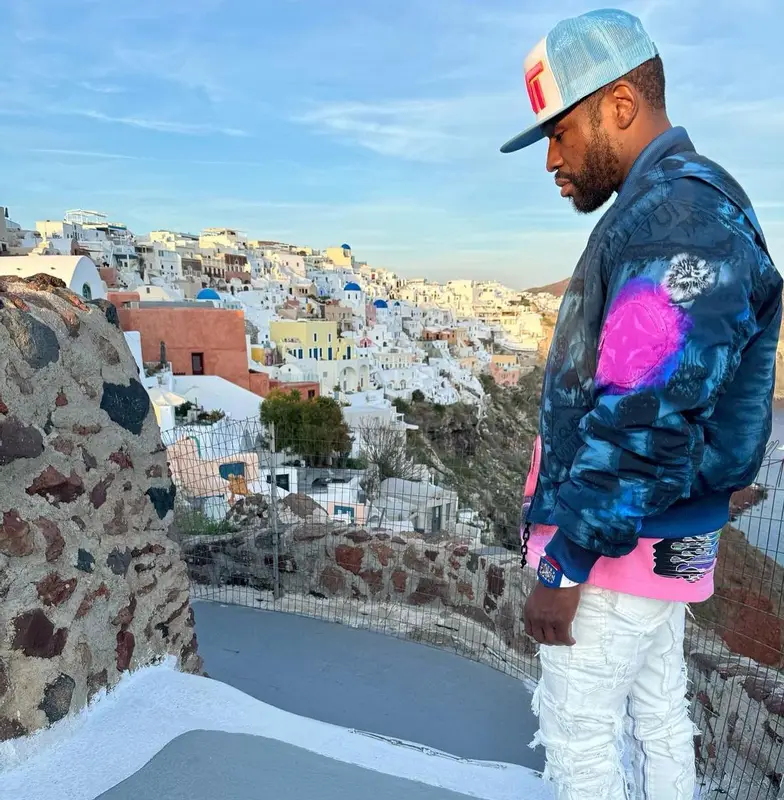Floyd Mayweather outfit in Louis Vuitton, Hellstar, and Guapi, 2024