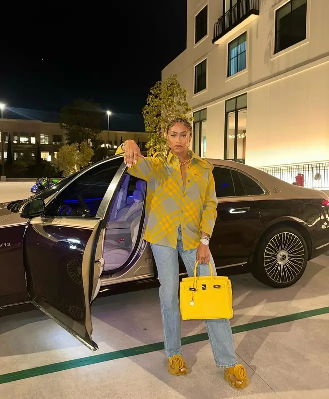 Jilly Anais outfit in Burberry and Hermes, 2024