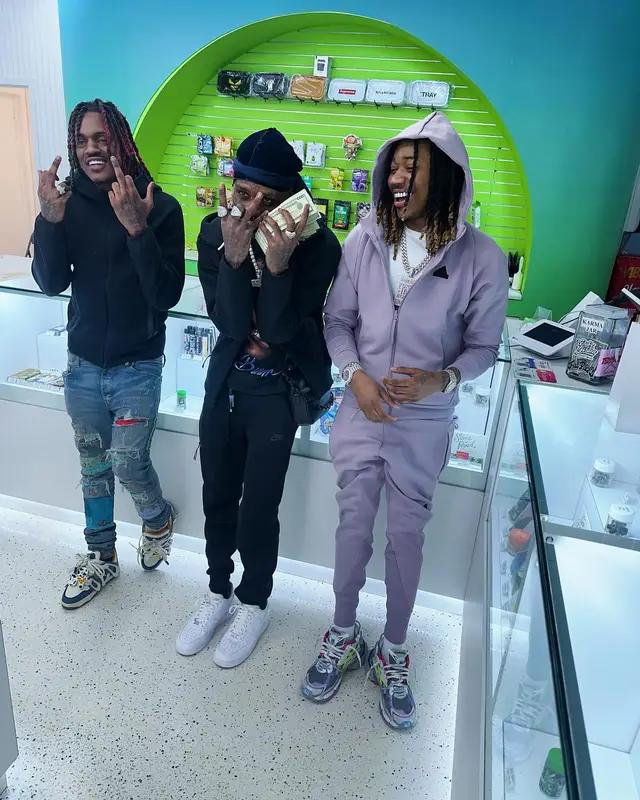 Famous Dex outfit in Nike, 2024