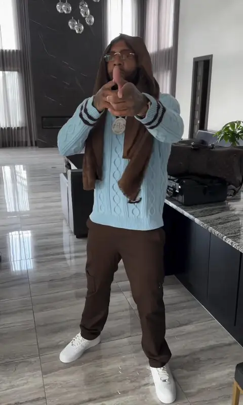Money Man outfit in Nike and Louis Vuitton, 2024