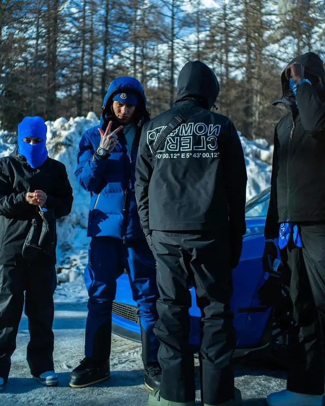 Rondodasosa outfit in Moon Boot and Moncler, 2024