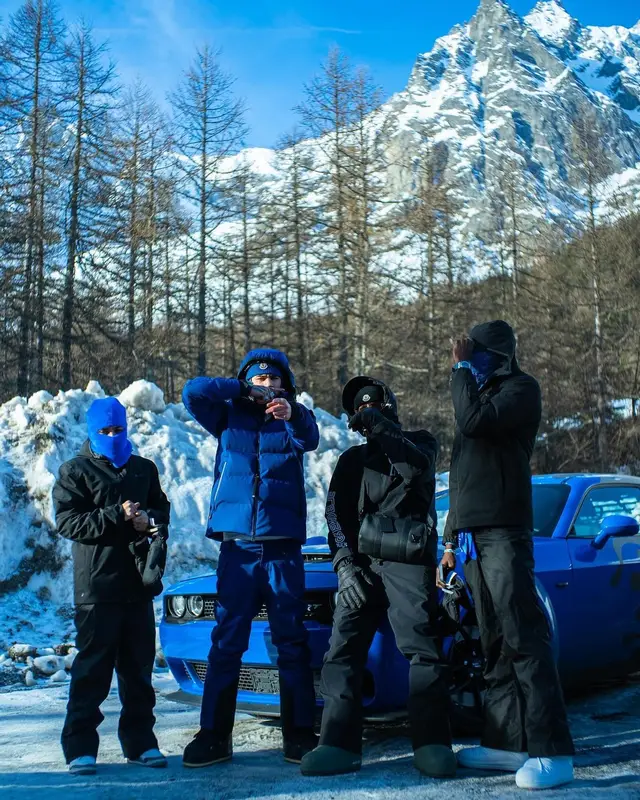 Rondodasosa outfit in Moon Boot and Moncler, 2024