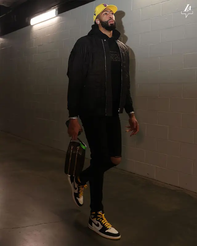 Anthony Davis outfit in Rick Owens, Supreme, and Missoni, 2024