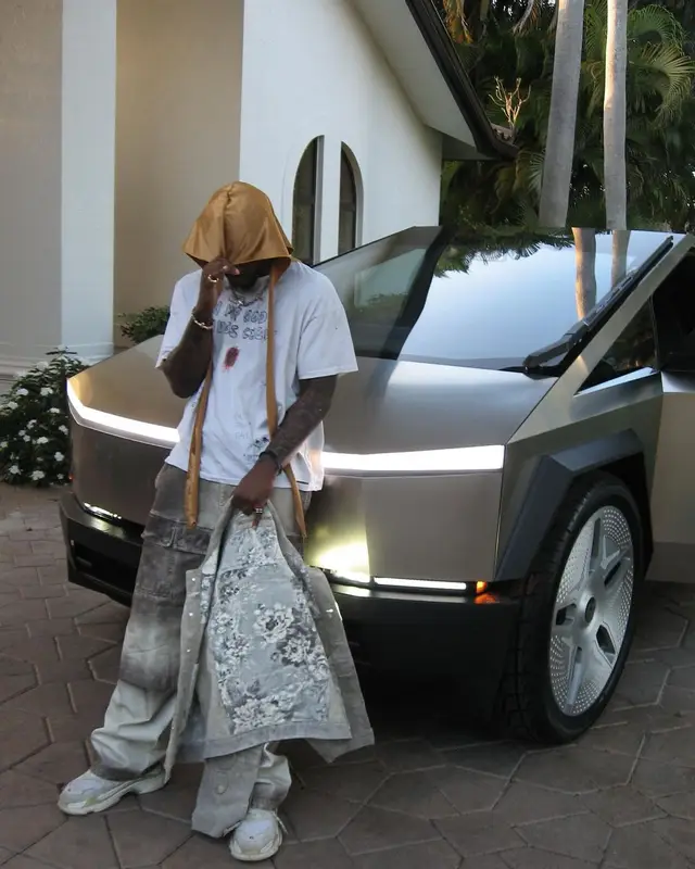 YourRAGE outfit in Satoshi Nakamoto and Balenciaga, 2024
