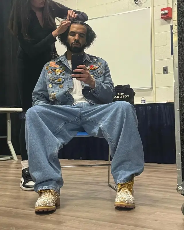Drake outfit in Vintage, Levi’s, and Mattias Gollin, 2024