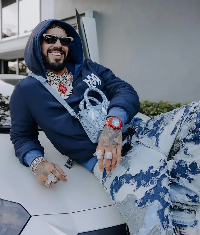 Anuel AA outfit in Amiri and Gucci, 2024