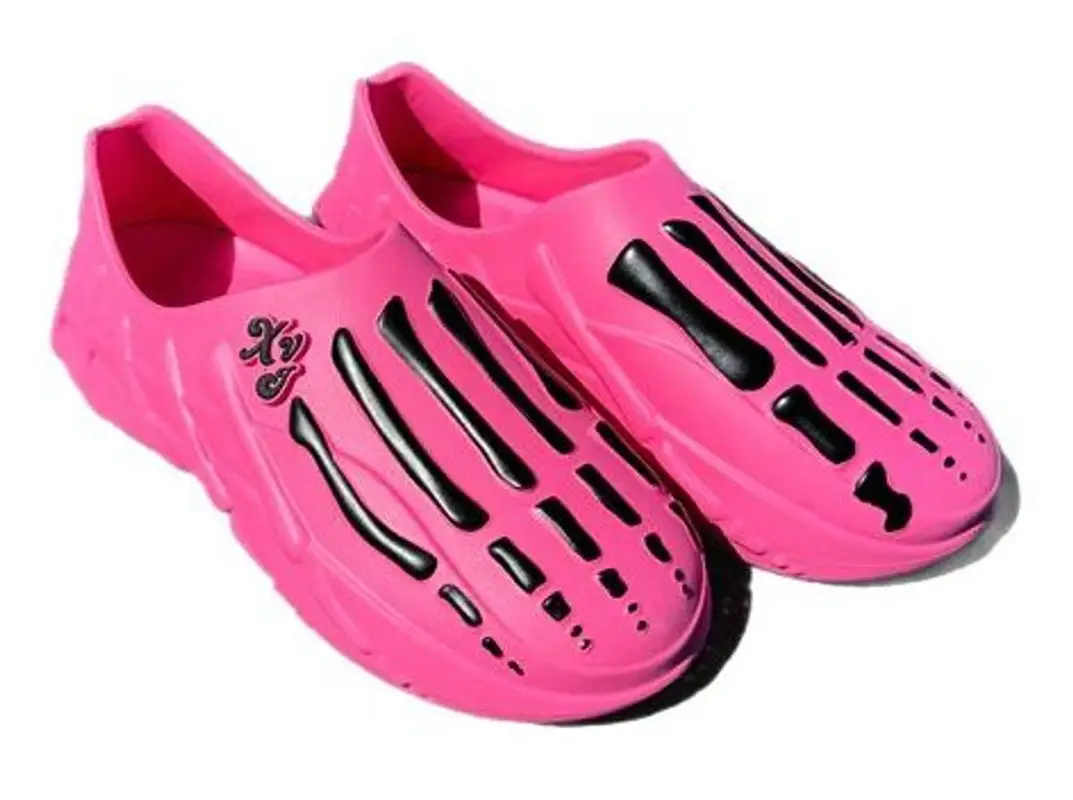 Gnarcotic × Xvi Pink/Black Skelly Runners | WHAT display picture 3
