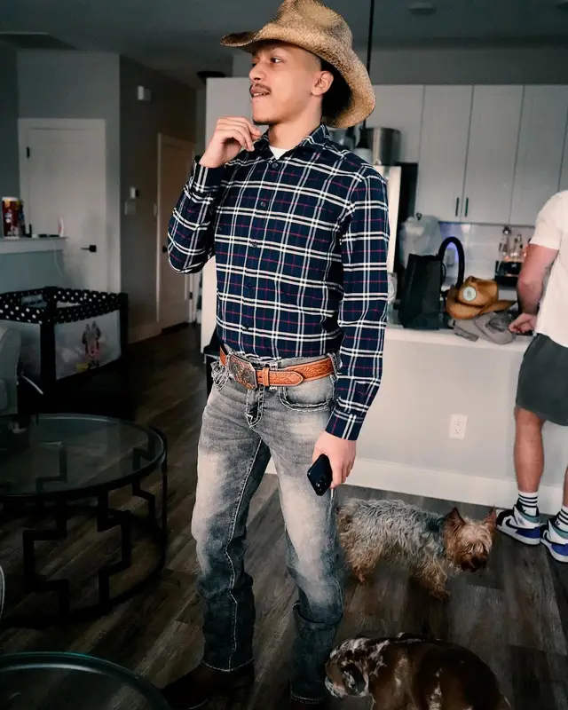 Iayze outfit in Burberry, True Religion, and Ariat International, 2024