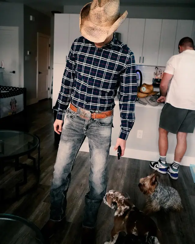 Iayze outfit in Burberry, True Religion, and Ariat International, 2024