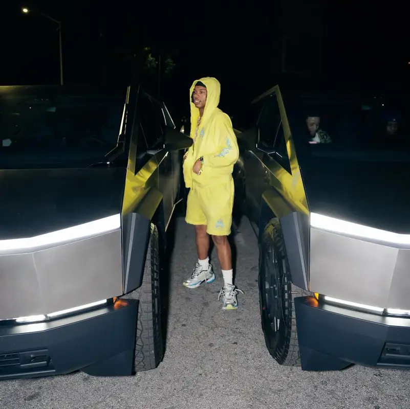 Lil Baby outfit in Balenciaga, 2024