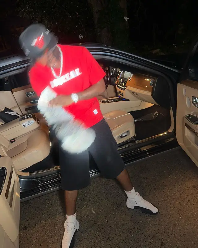 FTO Sett outfit in Supreme, Jordan, and Hanes, 2024