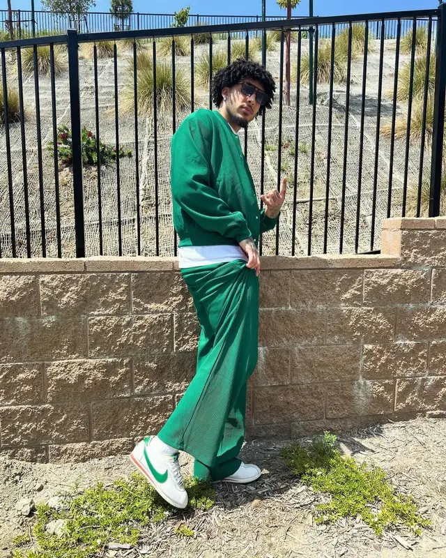 LiAngelo Ball outfit in FashionNova and Nike, 2024