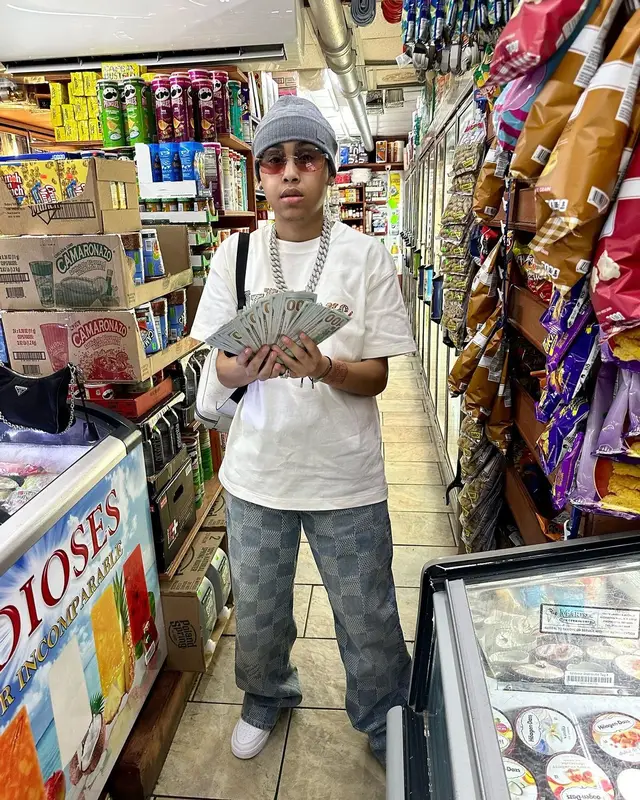 Stunna Gambino outfit in Nike and Louis Vuitton, 2024