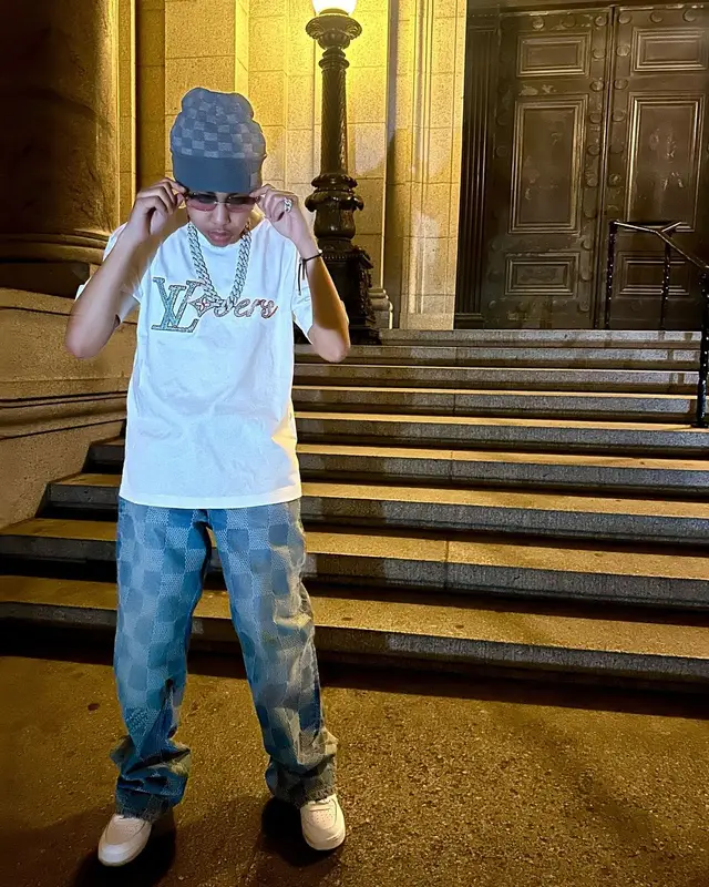 Stunna Gambino outfit in Nike and Louis Vuitton, 2024