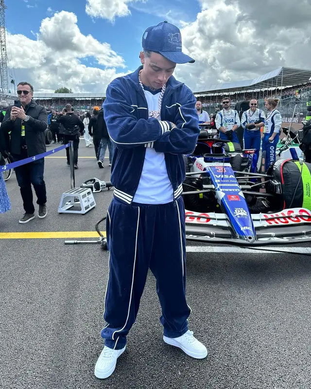 Central Cee outfit in Corteiz, Nike, and Von Dutch, 2024