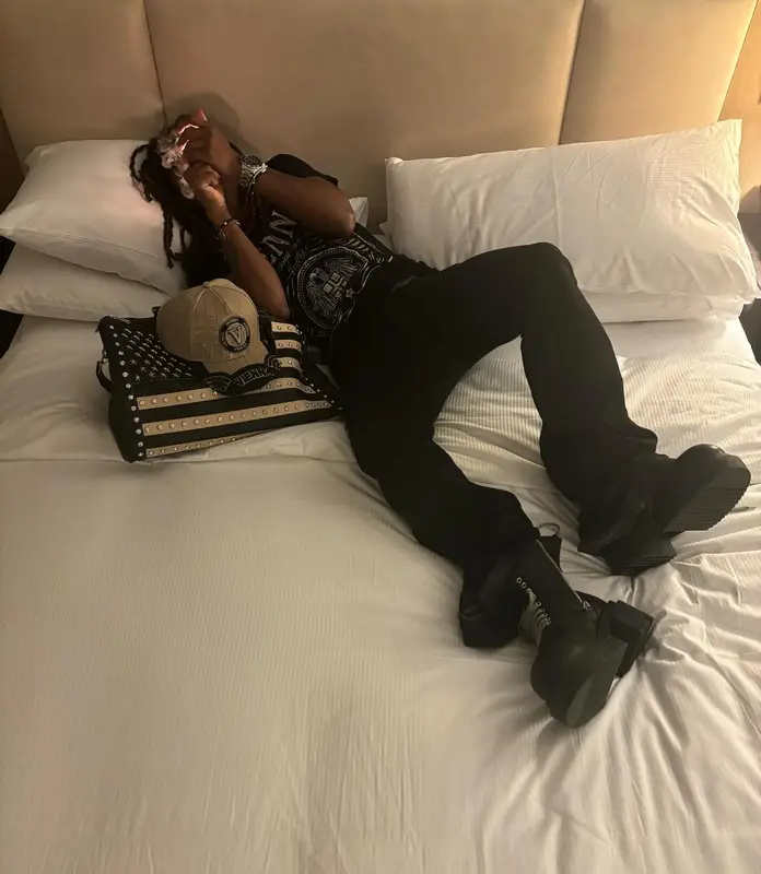 Tana outfit in Rick Owens, No Name, and Dr. Martens, 2024