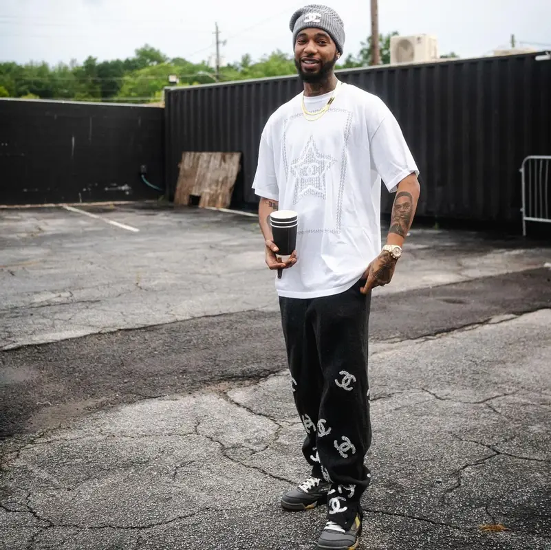 Key Glock outfit in Jordan, Chanel, and Off-White, 2024