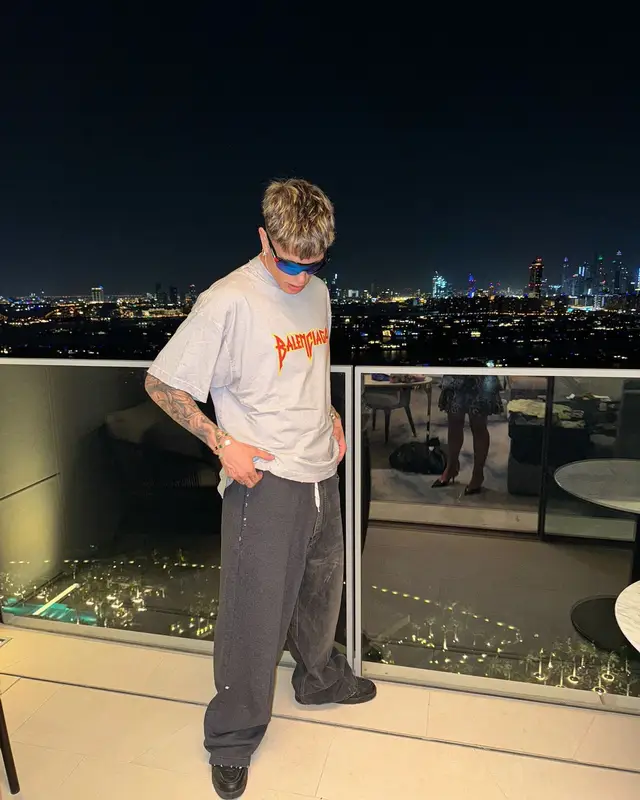 Alejandro Garnacho outfit in Balenciaga and Louis Vuitton, 2024