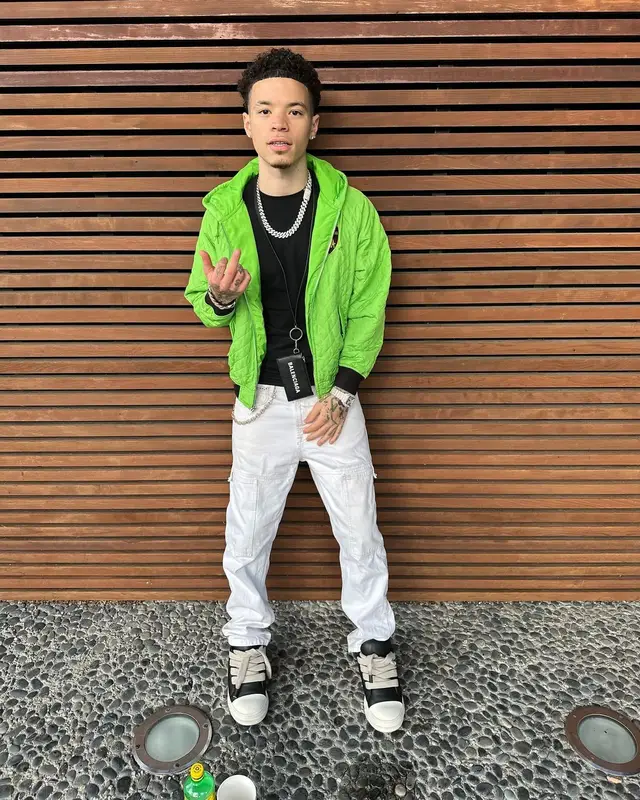 Lil Mosey outfit in Supreme, Balenciaga, and Lamborghini, 2024