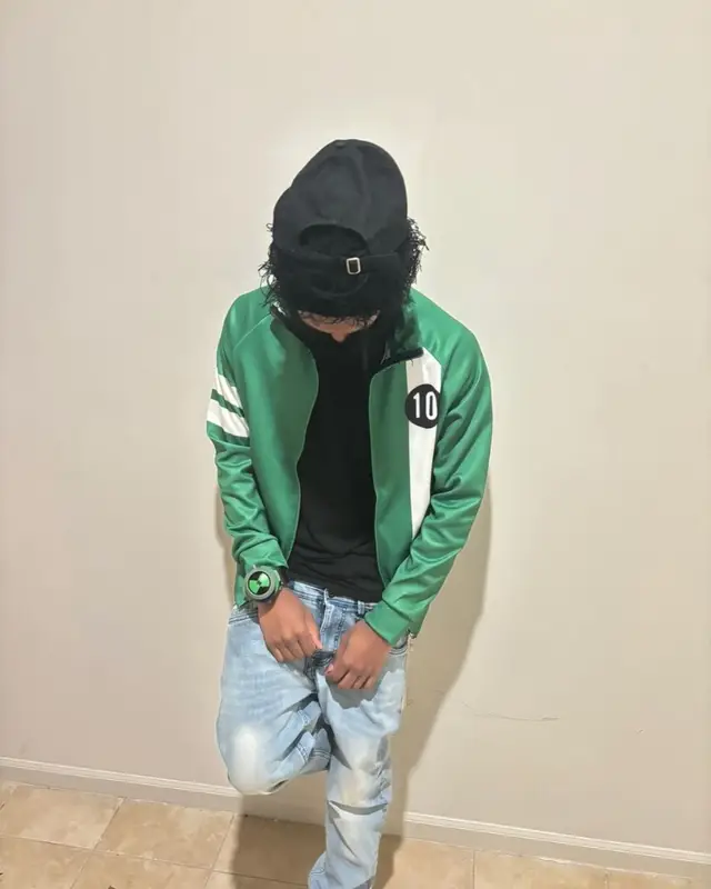 Yuno Miles outfit in Amazon, Levi’s, and Greedy Unit, 2024