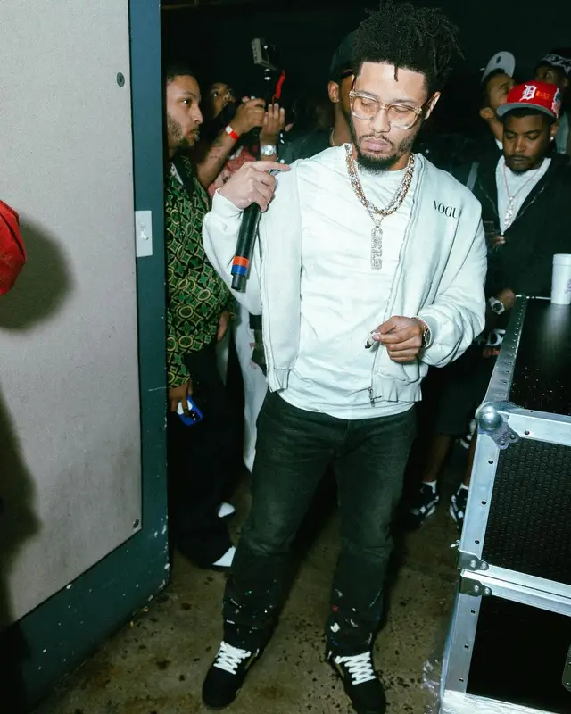 Veeze outfit in Balenciaga, Undercover, and Jordan, 2024