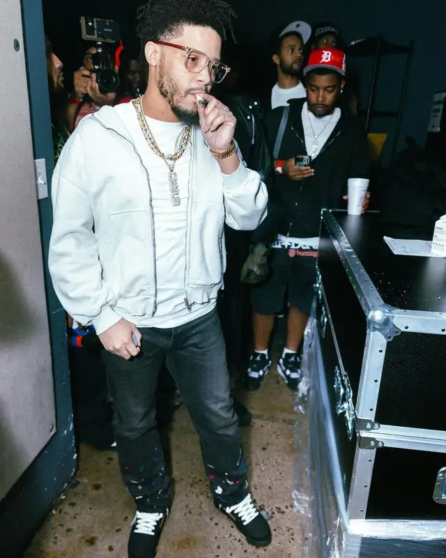 Veeze outfit in Balenciaga, Undercover, and Jordan, 2024