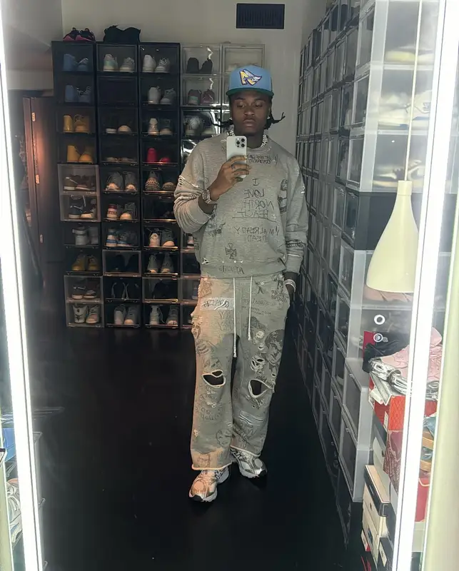 Gunna outfit in Paly and Asics, 2024